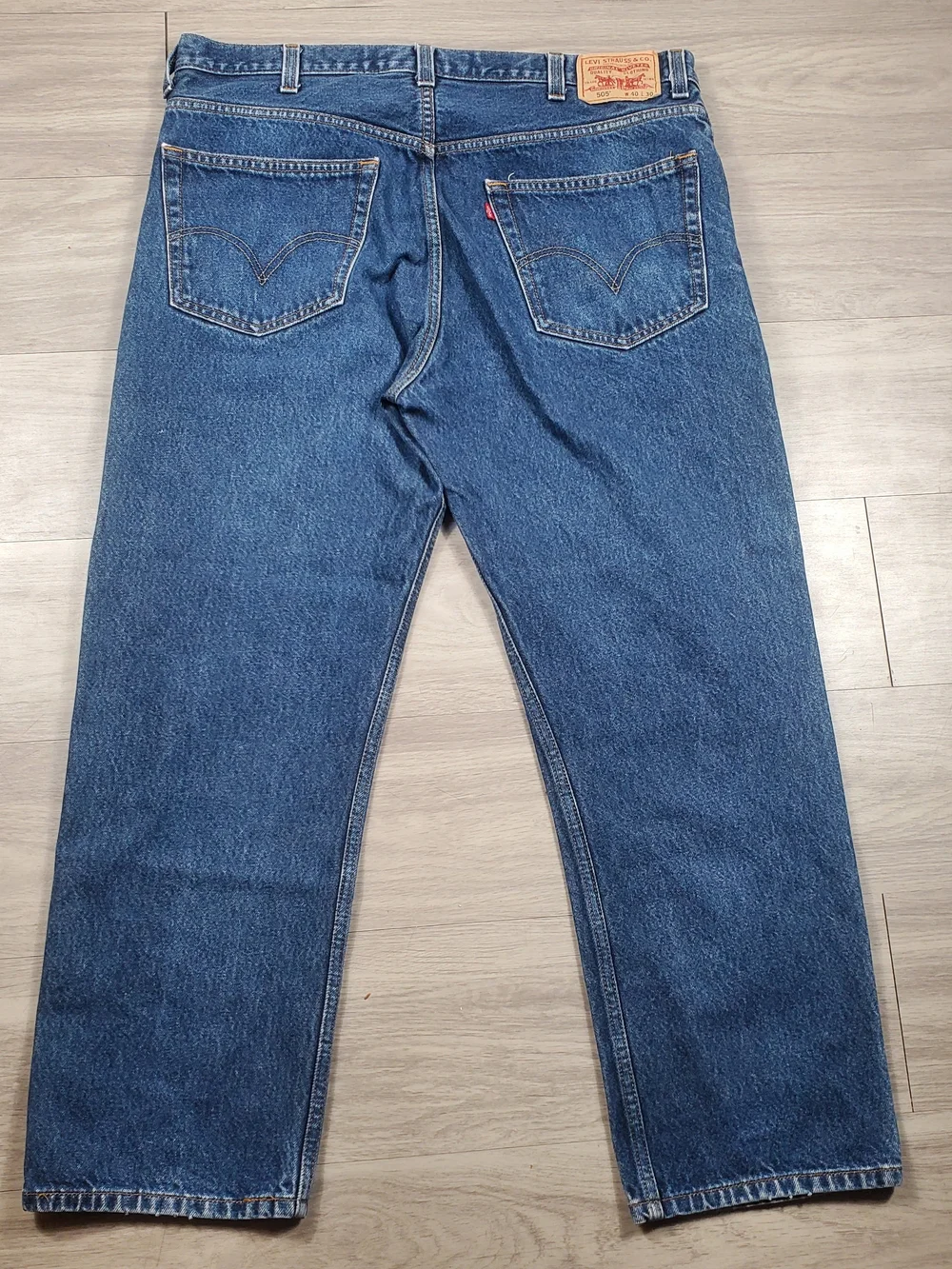 Vintage Levi's 505 Jeans W40 L30 Blue Denim Straight Leg 2000